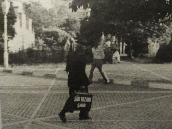 Şiir Yazarı Şair