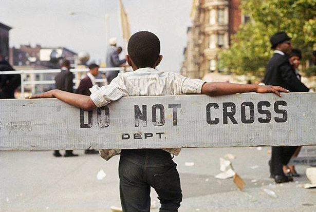 Gordon Parks, Untitled, Harlem, New York (1963)